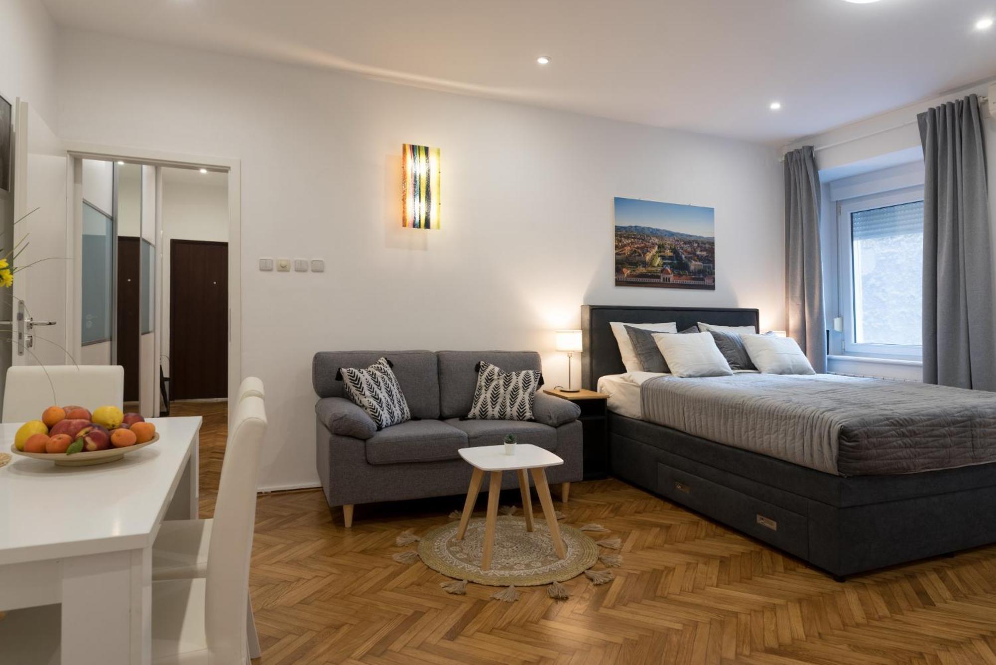 Like Home Zagreb Apartment מראה חיצוני תמונה